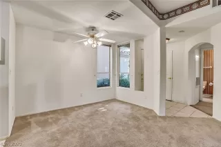 Photo #3: 2242764 Listing