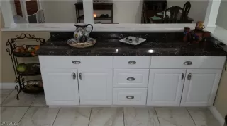 Photo #2: 2242822 Listing 