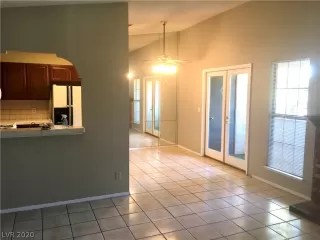 Photo #4: 2242829 Listing 