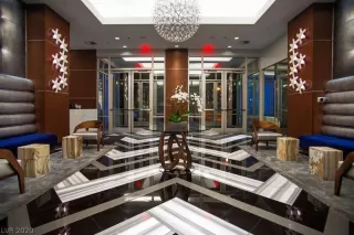 Photo #4: 2242857 Listing