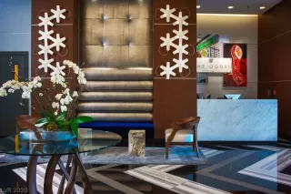 Photo #5: 2242857 Listing