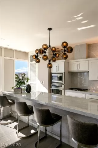 Photo #5: 2242859 Listing 