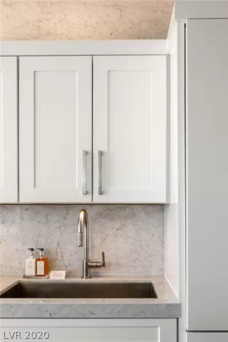 Photo #6: 2242859 Listing 