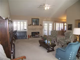 Photo #4: 2242864 Listing 