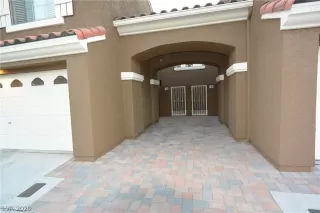 Photo #1: 2242984 Listing