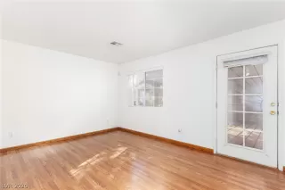 Photo #4: 2242999 Listing 