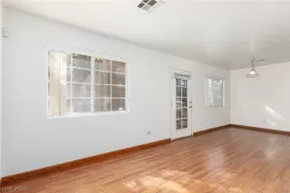 Photo #5: 2242999 Listing 