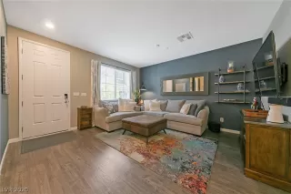 Photo #4: 2243075 Listing