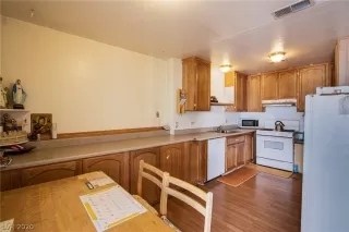 Photo #5: 2243129 Listing