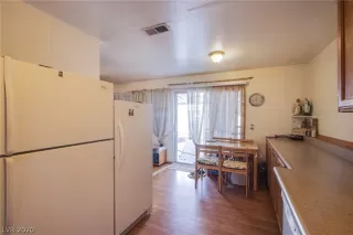 Photo #6: 2243129 Listing