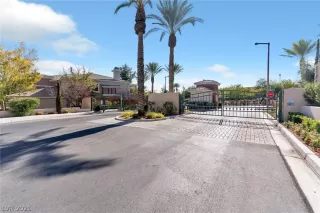 Photo #1: 2243132 Listing 