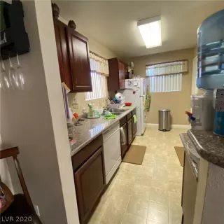 Photo #4: 2243178 Listing