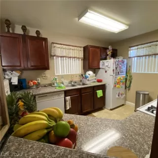 Photo #6: 2243178 Listing