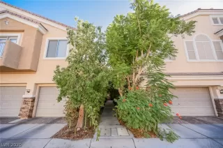 Photo #1: 2243212 Listing