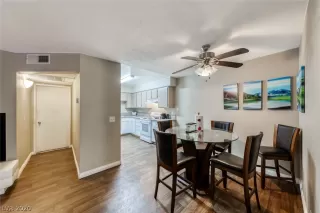 Photo #5: 2243229 Listing