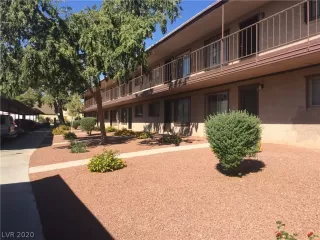 Photo #1: 2243301 Listing