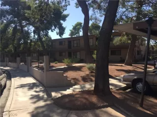 Photo #3: 2243301 Listing