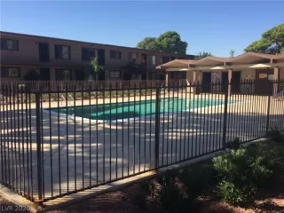 Photo #5: 2243301 Listing