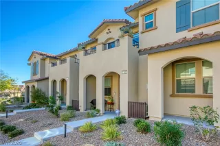 Photo #1: 2243305 Listing 