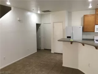 Photo #1: 2243326 Listing 