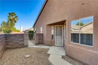 Photo #3: 2243352 Listing