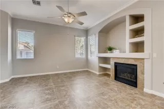 Photo #5: 2243352 Listing