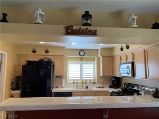 Photo #3: 2243363 Listing