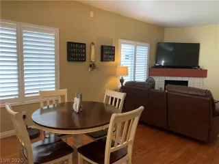 Photo #4: 2243363 Listing