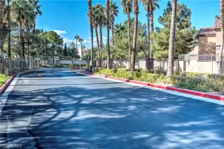 Photo #3: 2243400 Listing