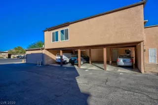 Photo #6: 2243401 Listing