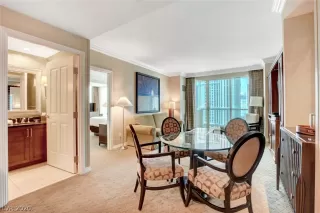 Photo #4: 2243420 Listing