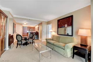 Photo #5: 2243420 Listing