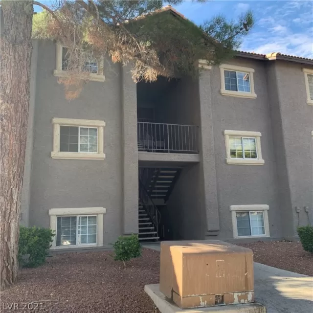 MLS: 2243558 Condo For Sale