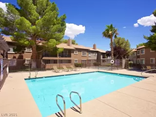 Photo #2: 2243558 Listing