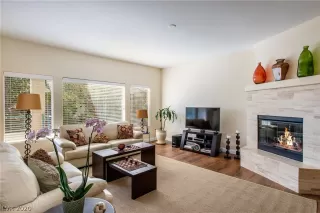 Photo #3: 2243581 Listing