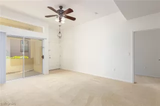 Photo #4: 2243621 Listing