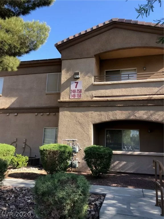 MLS: 2243625 Condo For Sale