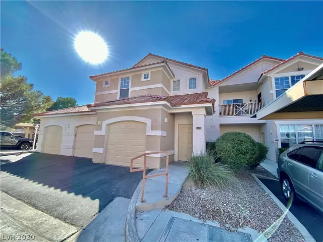 MLS: 2243687 Condo For Sale