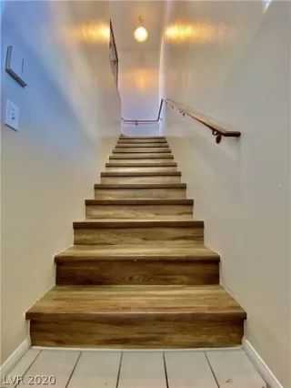 Photo #2: 2243687 Listing