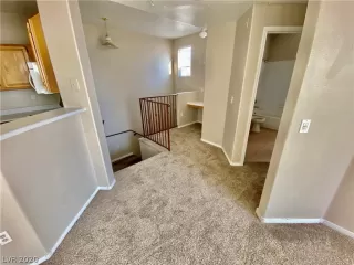 Photo #3: 2243687 Listing