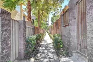 Photo #1: 2243771 Listing