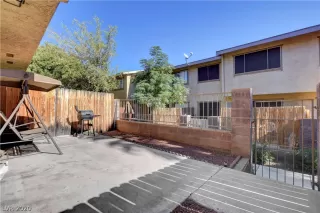 Photo #5: 2243771 Listing