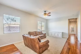 Photo #5: 2243780 Listing