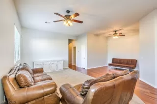 Photo #6: 2243780 Listing