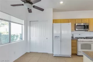 Photo #6: 2243795 Listing