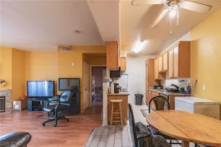 Photo #4: 2243800 Listing