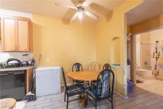 Photo #5: 2243800 Listing