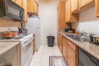 Photo #6: 2243800 Listing