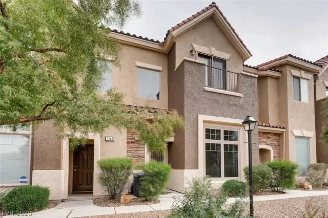 MLS: 2243848 Condo For Sale