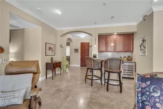 Photo #6: 2243856 Listing 